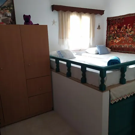 Traditional House Marivilla 別荘 マスティハリ