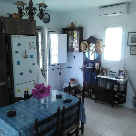 Traditional House Marivilla *