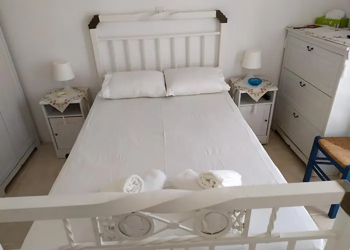 Traditional House Marivilla Casa de Férias