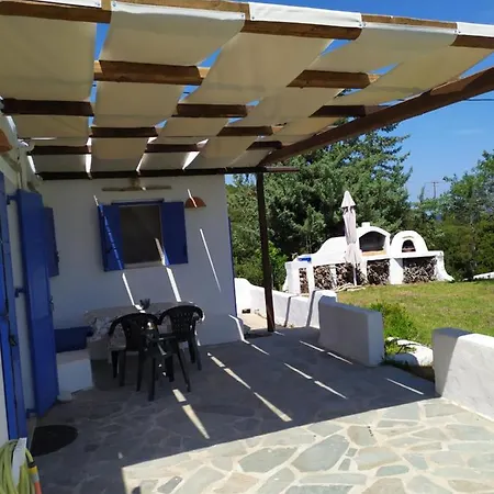 Traditional House Marivilla 度假居